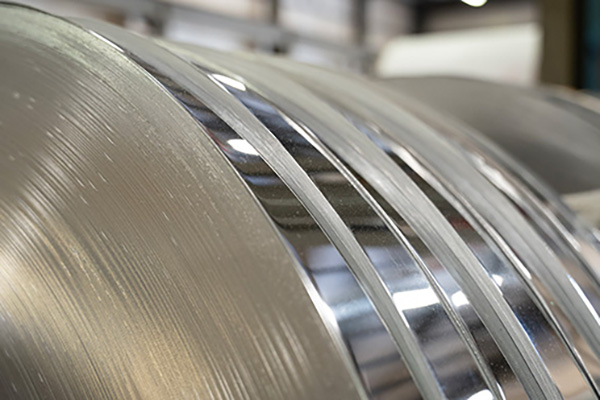 How to maintain the bright appearance of stainless steel?