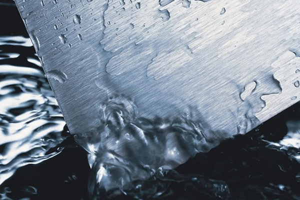 How to efficiently remove rust from the surface of stainless...