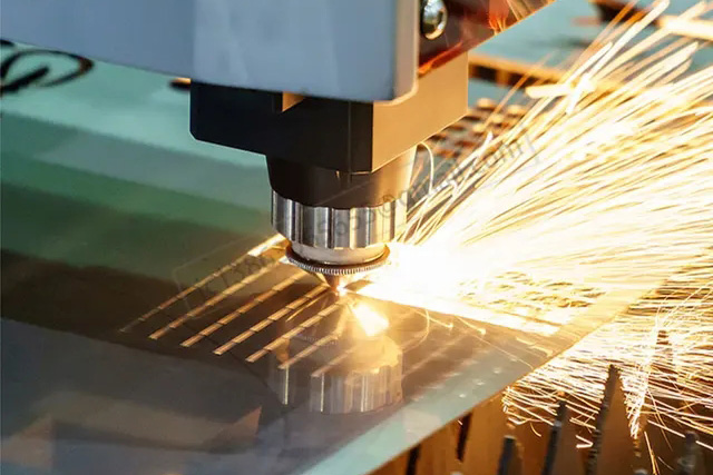 How to cut stainless steel sheet? 