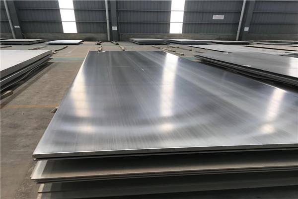 King of Stainless Steel vs King of Cost-Effectiveness
